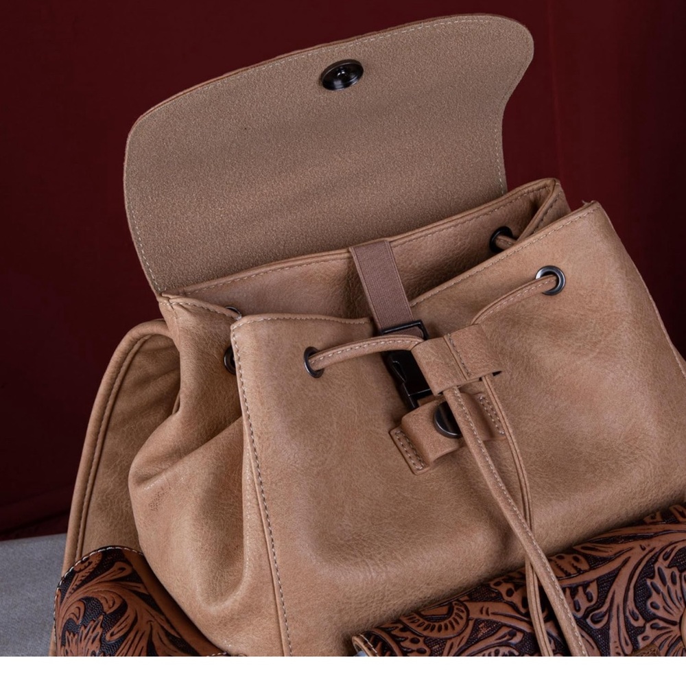 COPY - Wrangler Vintage Floral Tooled Backpack light brown - Picture 7 of 8
